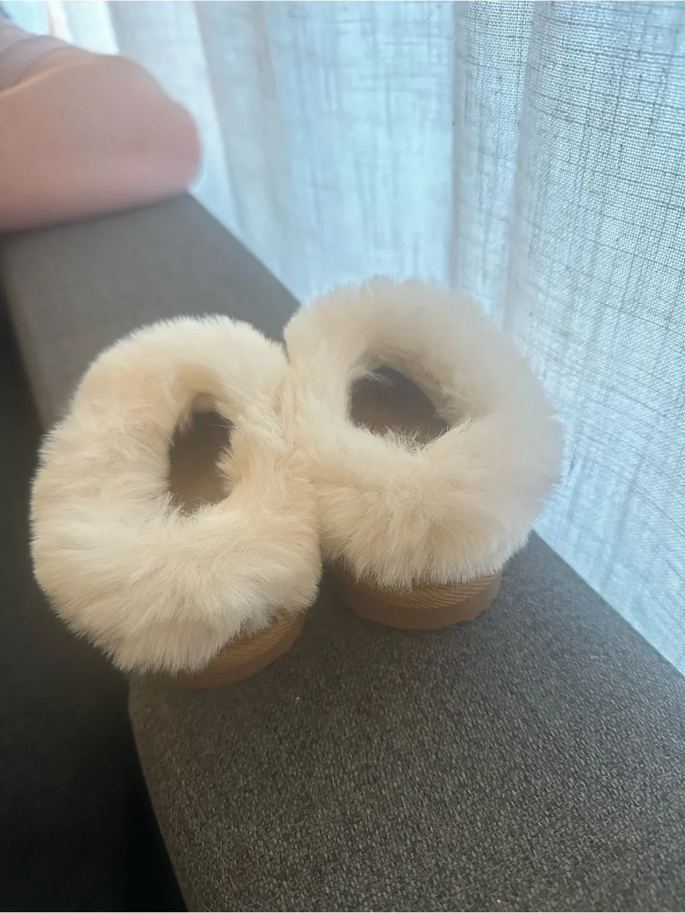 Target Cat and Jack Toddler Tan Faux Suede & Fur Sherpa Lining Slippers shoes